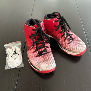 Nike Air Jordan 31 XXXI Chicago Bulls Youth 5 Shoes Red Black